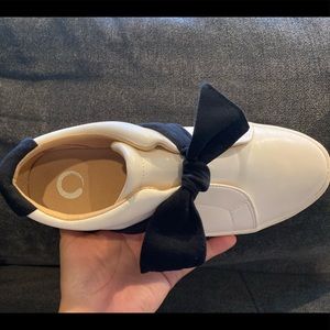 Journey collection - slip on sneakers